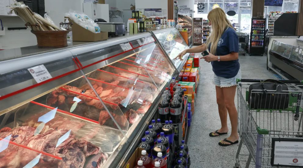 Lạm phát Mỹ bất ngờ tăng thấp hơn dự kiến, chứng khoán nhảy vọt:&nbsp;Thị trường thêm kỳ vọng Fed cắt giảm lãi suất tháng 9- Ảnh 1.