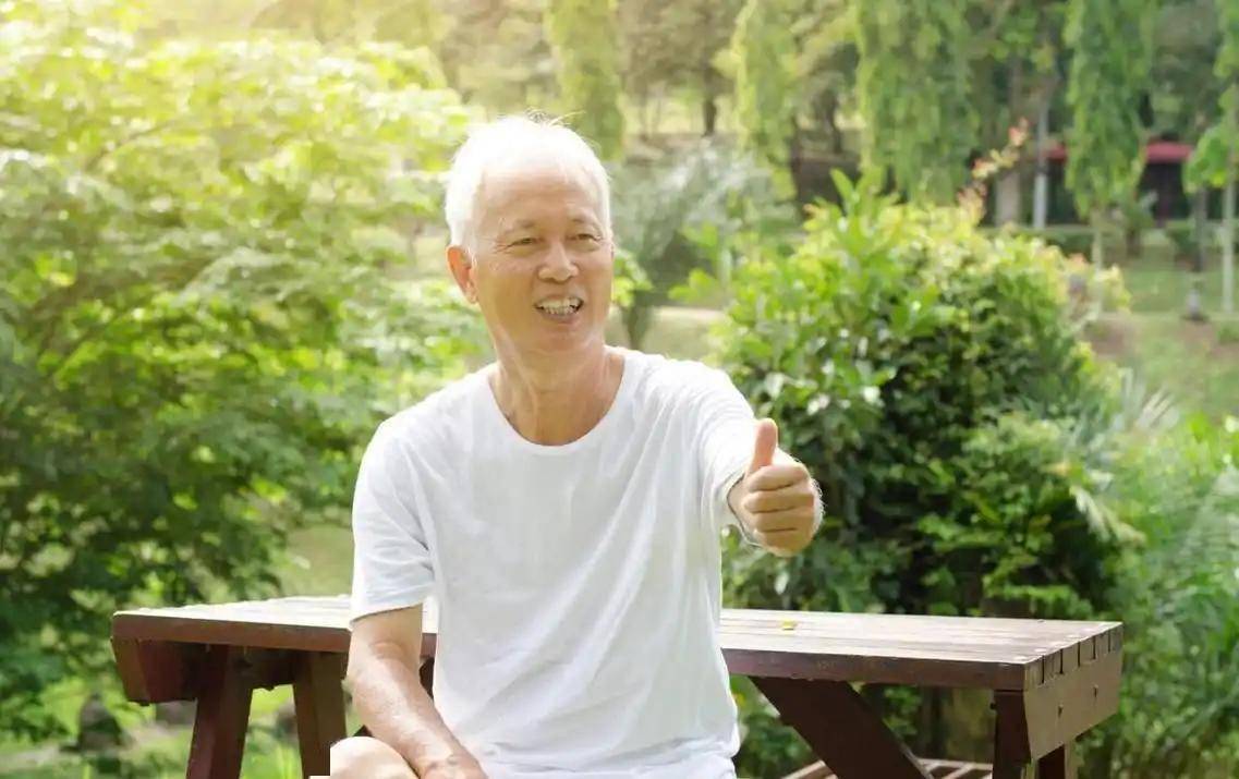 Hình dáng cơ thể có quyết định tuổi thọ? Người sống trên 85 tuổi thường có ba đặc điểm chung nhưng ít người để ý- Ảnh 1.