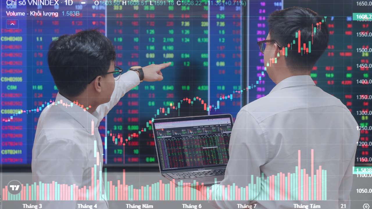 Chứng khoán Việt Nam lập đỉnh mới: Cơ hội và thách thức cho nhà đầu tư - Ảnh 2.