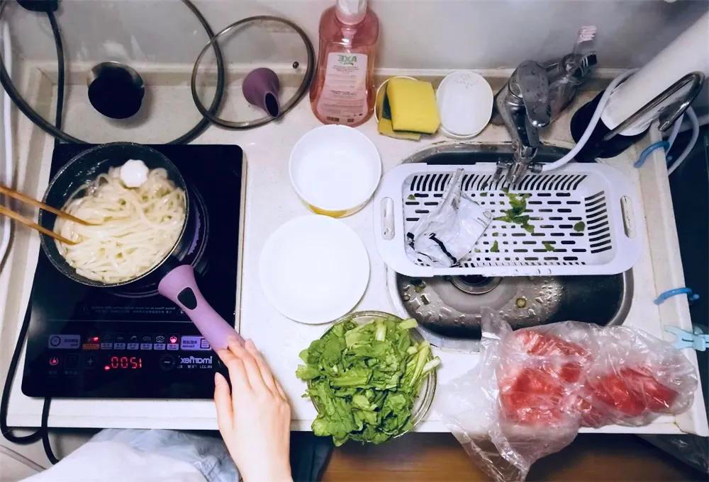 Căn hộ siêu nhỏ chỉ 14m², giá thuê 23 triệu đồng/tháng: Bên trong khiến ai cũng bất ngờ- Ảnh 6.