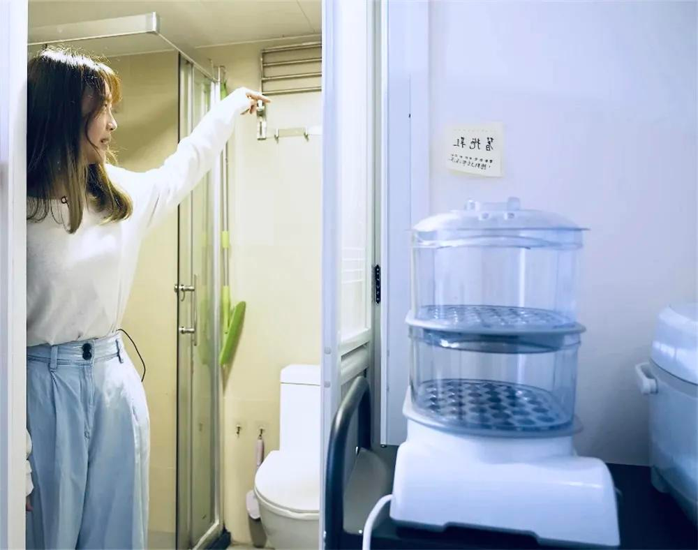 Căn hộ siêu nhỏ chỉ 14m², giá thuê 23 triệu đồng/tháng: Bên trong khiến ai cũng bất ngờ- Ảnh 4.