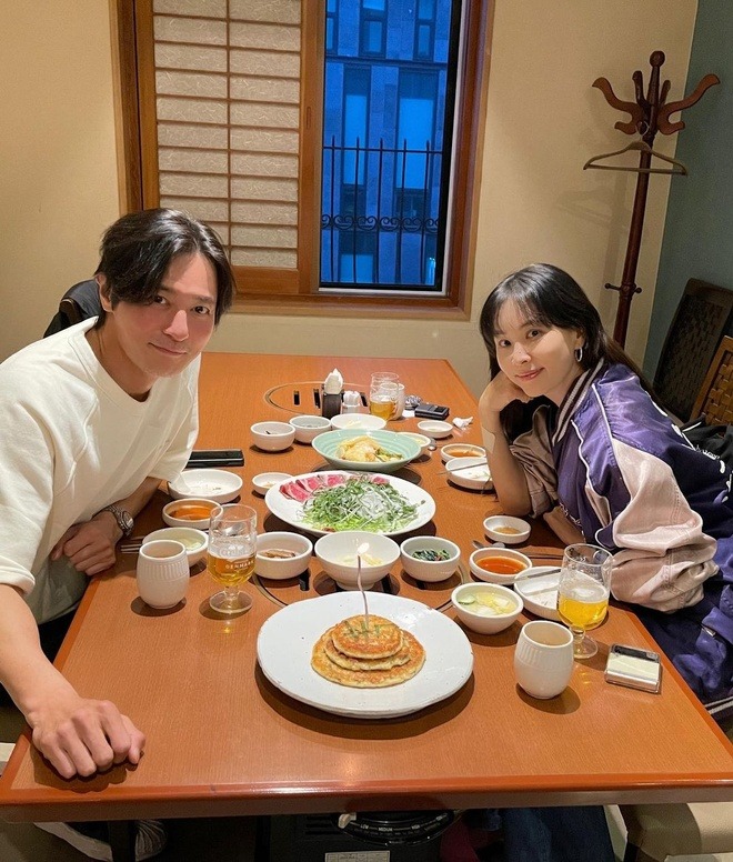 Chấn động showbiz Hàn: Jang Dong Gun và bạn thân bị rò rỉ 700 tin nhắn mua dâm, mở tiệc thác loạn