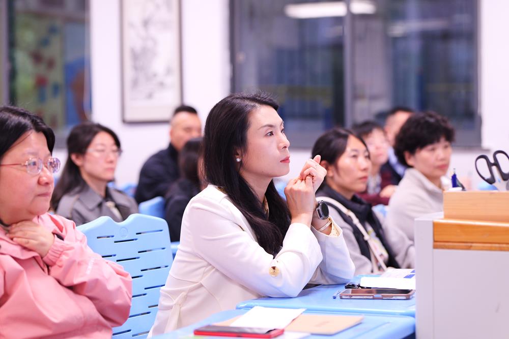 Có lòng nhắc chuyện tiền học đầu năm, bà mẹ TP.HCM bỗng dưng bị "ném đá": Làm người tốt khó thật! - Ảnh 2.