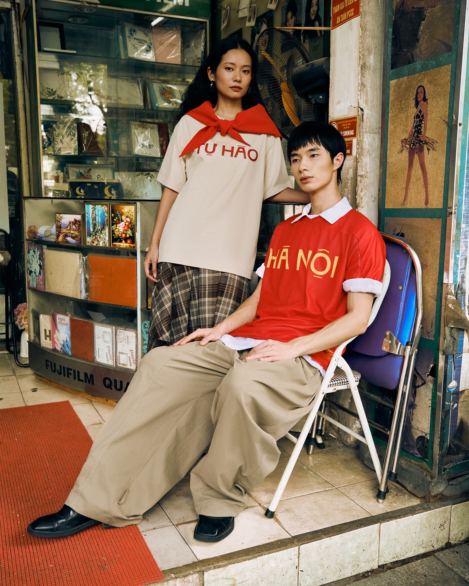 Khi thời trang kể chuyện yêu nước, “mặc lên tự hào”: Loạt local brand Việt ra mắt BST đặc biệt dịp 80 năm Quốc khánh 2/9 - Ảnh 6.