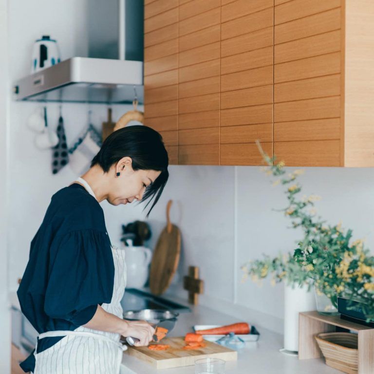 Từ rơi tự do đến ổn định: Hành trình 6 tháng vực dậy tài chính của một phụ nữ tuổi 47