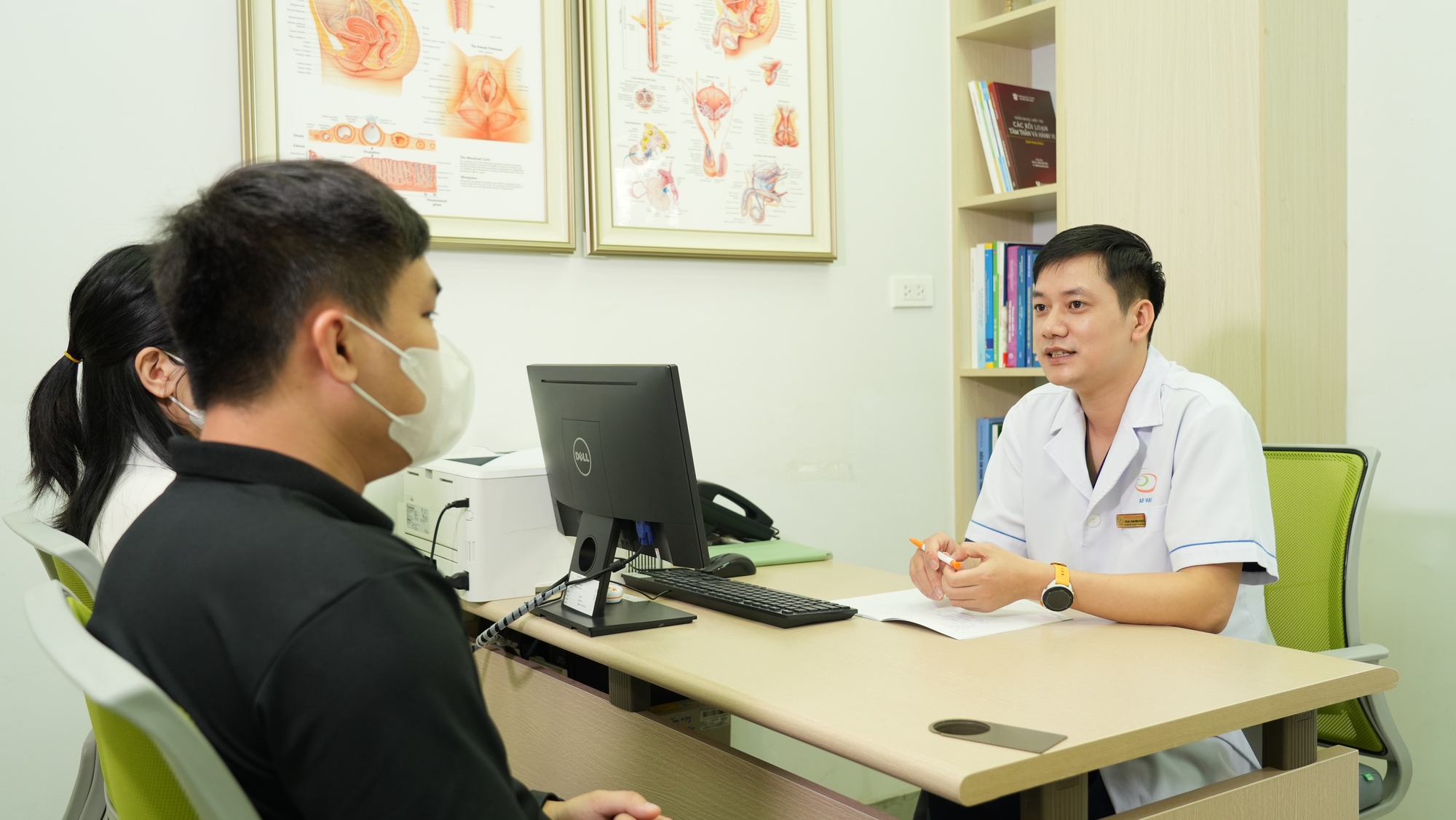 Cặp đôi cưới nhau 1 năm vẫn không thể "động phòng": Bác sĩ chỉ đích danh nguyên do- Ảnh 1.