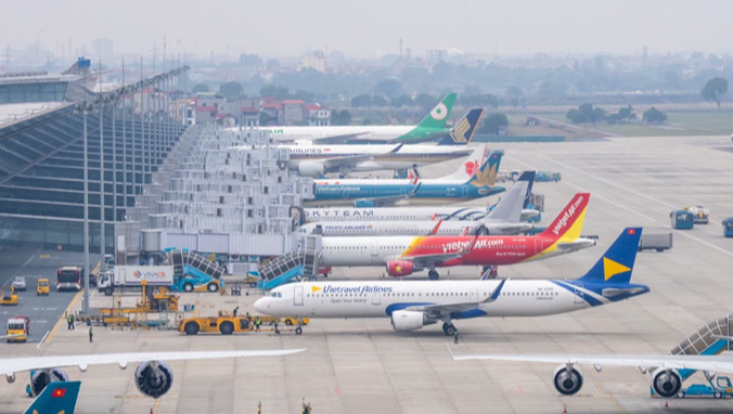 Cục Hàng không yêu cầu kiểm soát chặt giá vé máy bay dịp lễ A80 - Ảnh 1.