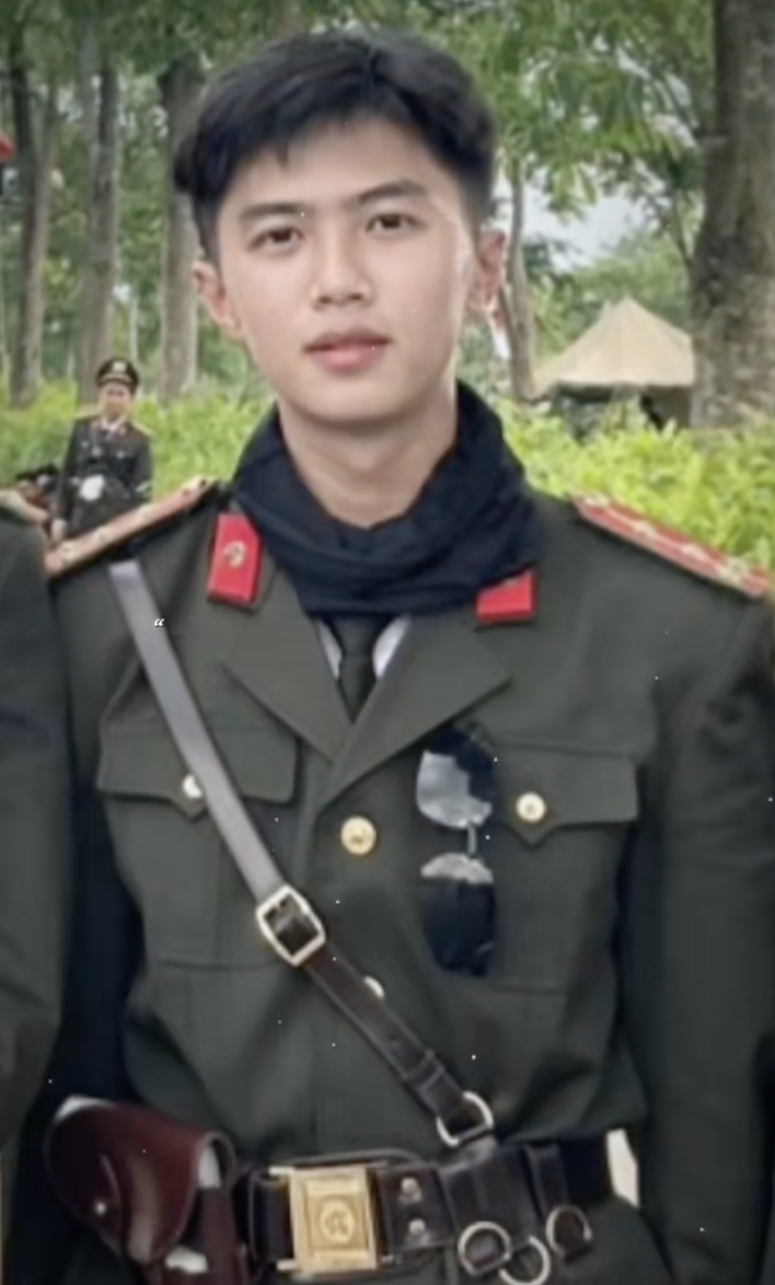 Thoại đúng 4 chữ, chiến sĩ SN 2005 được phong "nam thần quân đội": Hé lộ danh tính- Ảnh 2.