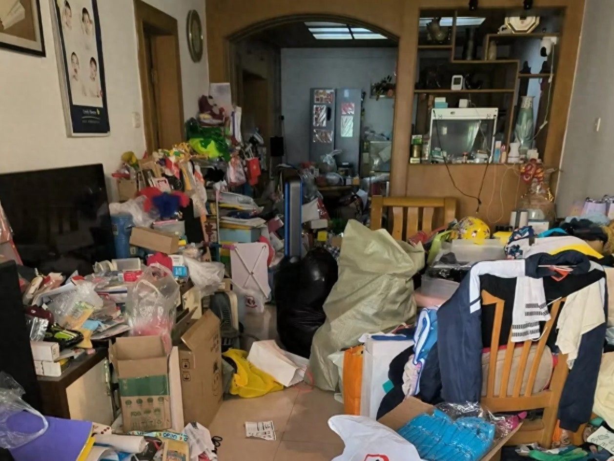 Nhà bừa không chỉ xấu mà còn mất lộc: Sau khi chứng kiến một ngôi nhà tích trữ, tôi mới hiểu gọn gàng cũng là phong thủy- Ảnh 1.