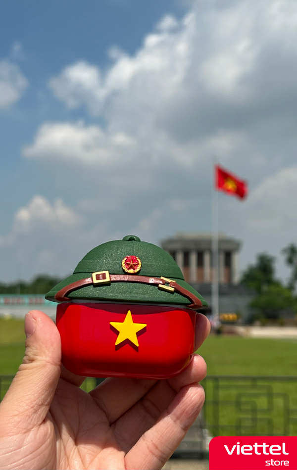 Sản phẩm in hình cờ đỏ sao vàng "cháy hàng", nhà sản xuất không kịp cung ứng- Ảnh 5. Sản phẩm in hình cờ đỏ sao vàng "cháy hàng", nhà sản xuất không kịp cung ứng- Ảnh 5.