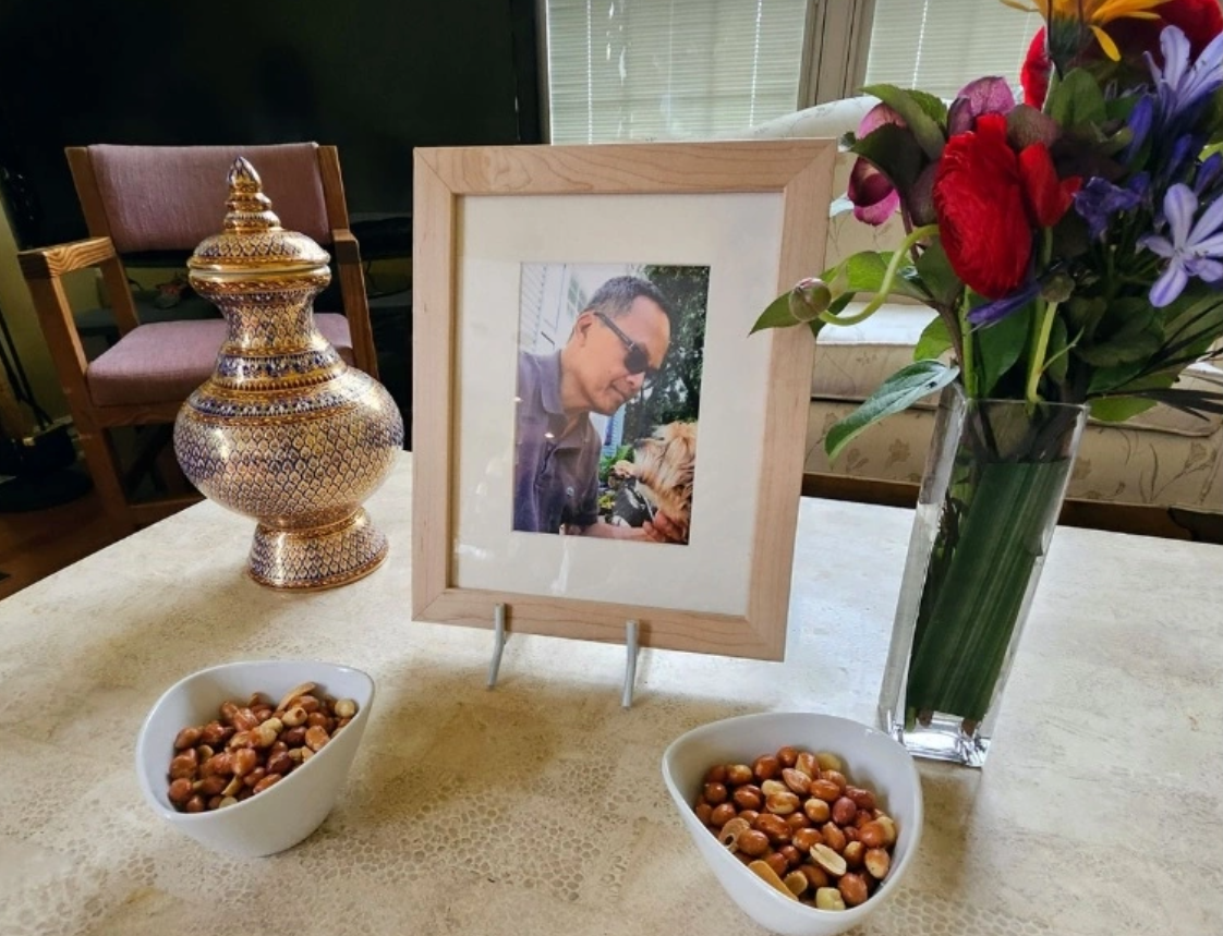 Cụ ông 76 tuổi ngã tử vong trên đường đi gặp "người bạn ảo" do Meta tạo ra: Mặt tối của AI đang lan rộng khắp thế giới- Ảnh 2.