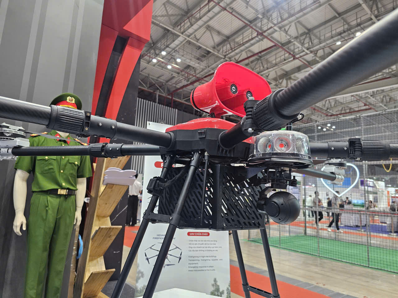 Cận cảnh những UAV do Việt Nam chế tạo- Ảnh 1. Cận cảnh những UAV do Việt Nam chế tạo- Ảnh 1.