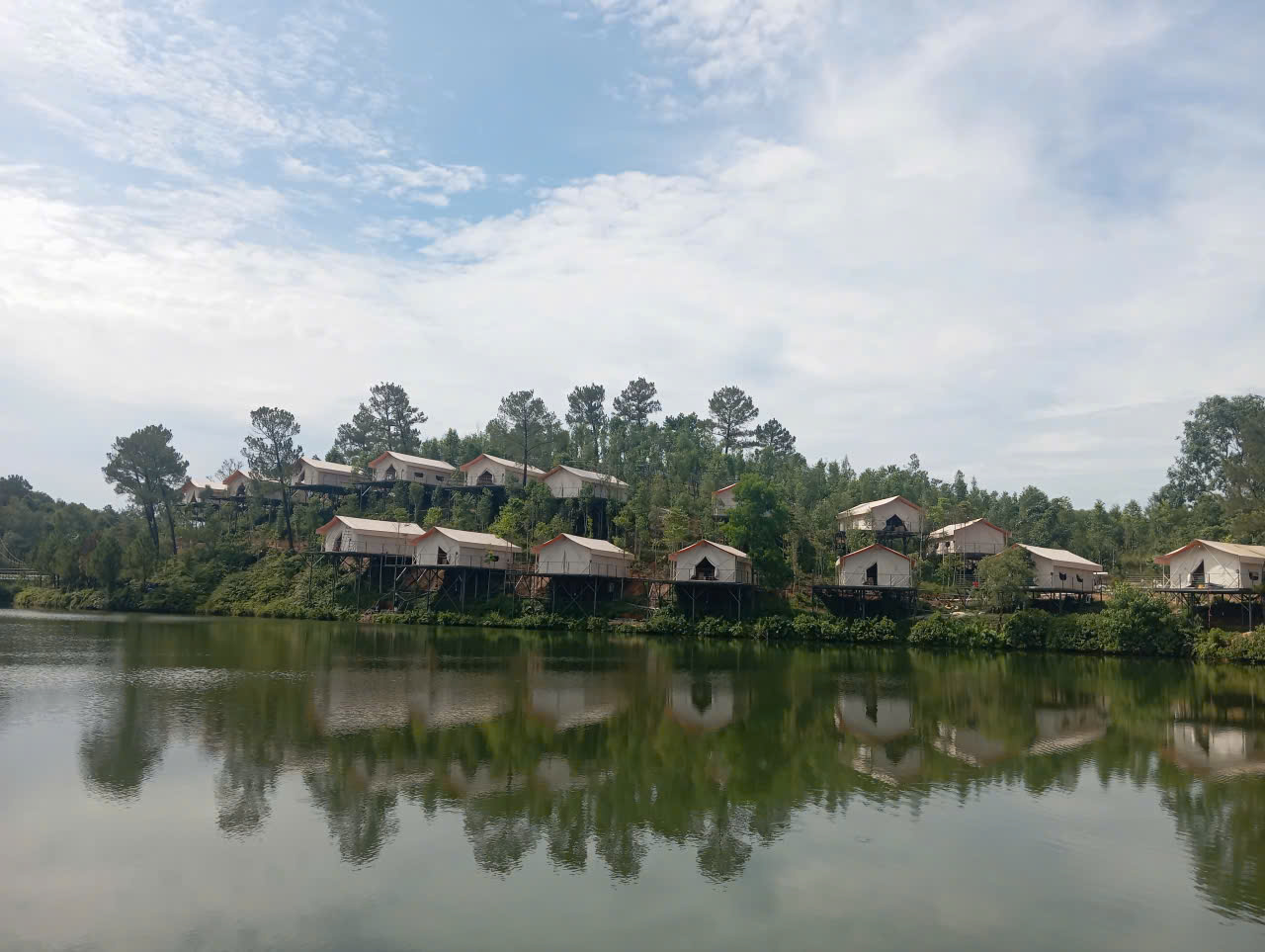 Khu Farmstay Huế tạm ngưng hoạt động sau phản ánh xây dựng trái phép - Ảnh 3.