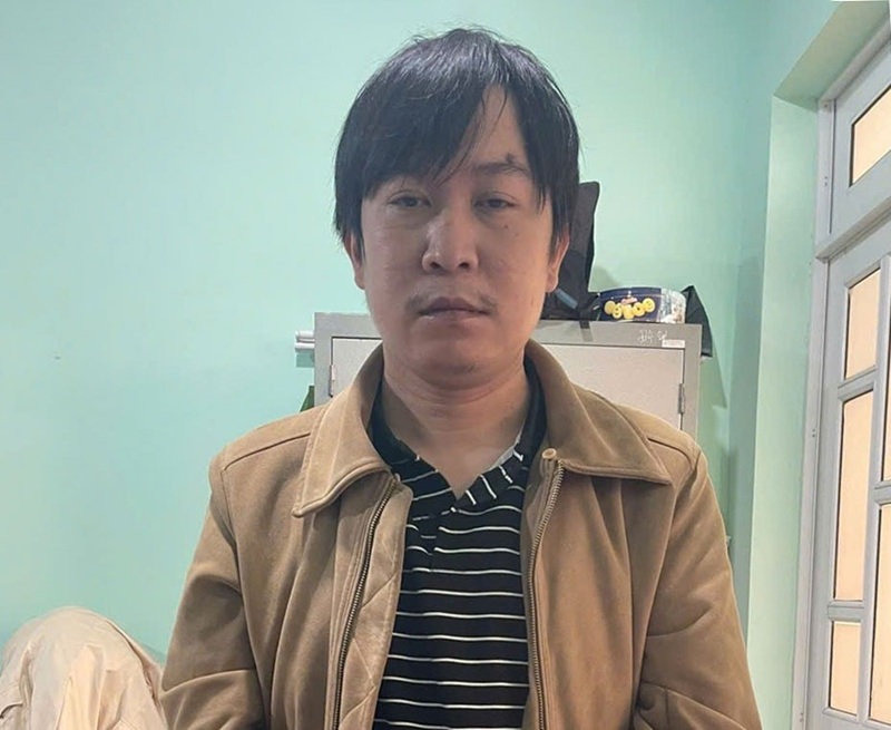 Vietcombank điều động và bổ nhiệm loạt lãnh đạo cấp cao, cử biệt phái nhân sự sang VCBNeo - Ảnh 1.