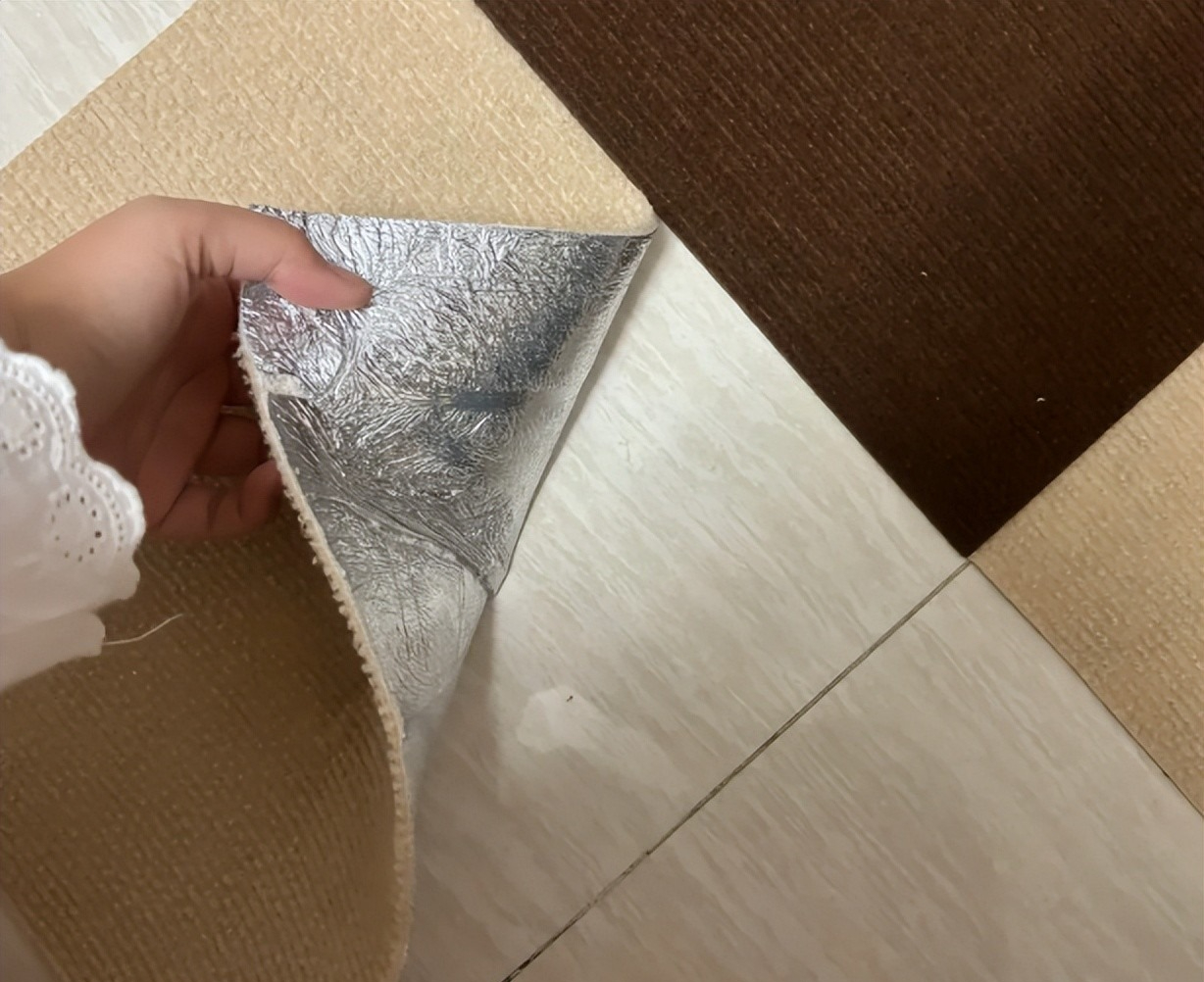 Nhà có 5 thứ này như treo "lưỡi hái tử thần" trên đầu, tiền bạc - sức khỏe cùng nhau rơi tự do - Ảnh 2. Nhà có 5 thứ này như treo "lưỡi hái tử thần" trên đầu, tiền bạc - sức khỏe cùng nhau rơi tự do - Ảnh 2.