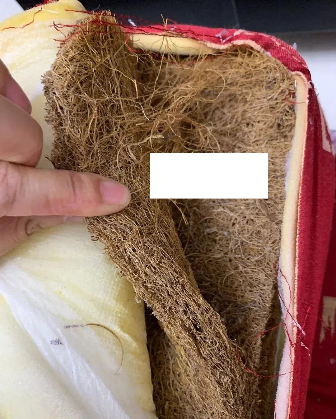 Nhà có 5 thứ này như treo "lưỡi hái tử thần" trên đầu, tiền bạc - sức khỏe cùng nhau rơi tự do - Ảnh 4. Nhà có 5 thứ này như treo "lưỡi hái tử thần" trên đầu, tiền bạc - sức khỏe cùng nhau rơi tự do - Ảnh 4.