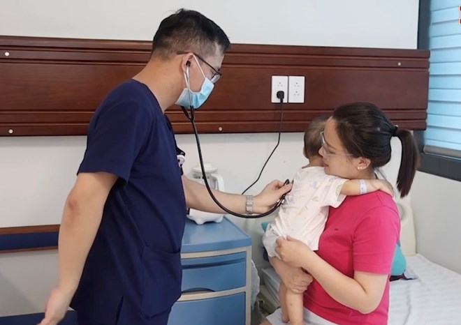 COVID-19 tại Hà Nội tăng gần gấp đôi cùng kỳ năm ngoái- Ảnh 1.