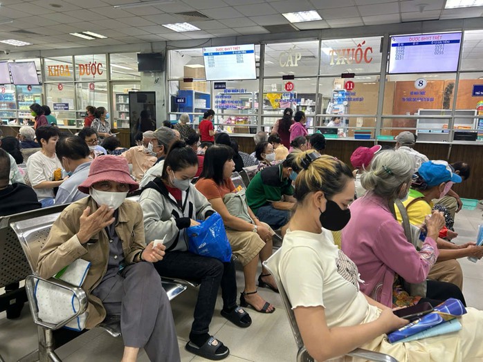 Quy định mới nhất về sử dụng BHYT trong khám chữa bệnh- Ảnh 2. Quy định mới nhất về sử dụng BHYT trong khám chữa bệnh- Ảnh 2.