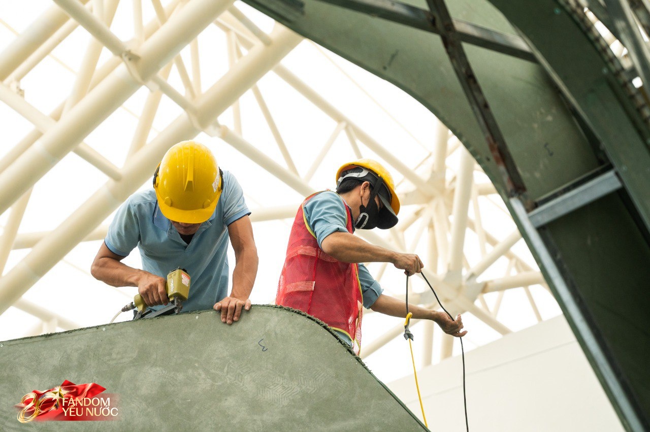 “Mục sở thị” nơi diễn ra triển lãm đặc biệt mừng Quốc khánh: Không gian hoành tráng nhất Việt Nam đang tất bật hoàn thiện trước giờ G- Ảnh 10. “Mục sở thị” nơi diễn ra triển lãm đặc biệt mừng Quốc khánh: Không gian hoành tráng nhất Việt Nam đang tất bật hoàn thiện trước giờ G- Ảnh 10.