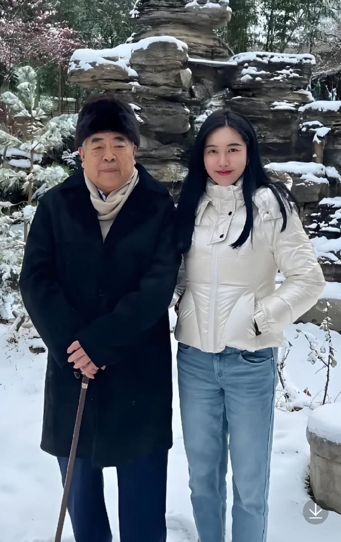 Danh họa U90 nghi bị vợ người mẫu kém 50 tuổi bắt cóc thủ tiêu, con gái lật tẩy âm mưu thâm độc- Ảnh 3.