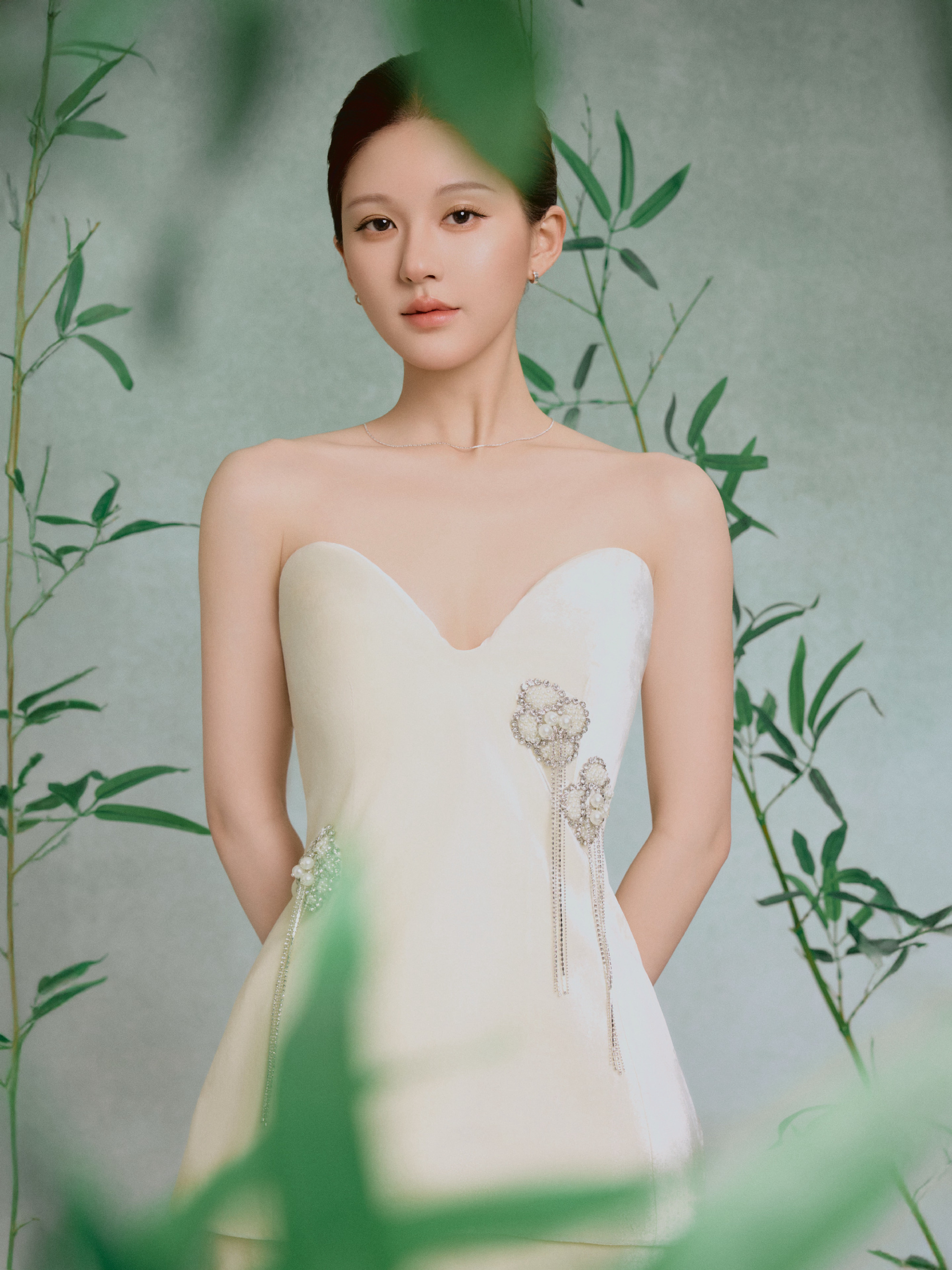 Scandal nối dài, hình tượng Triệu Lộ Tư sụp đổ: Khi bệnh tật và chiêu trò không còn cứu nổi danh tiếng - Ảnh 5. Scandal nối dài, hình tượng Triệu Lộ Tư sụp đổ: Khi bệnh tật và chiêu trò không còn cứu nổi danh tiếng - Ảnh 5.