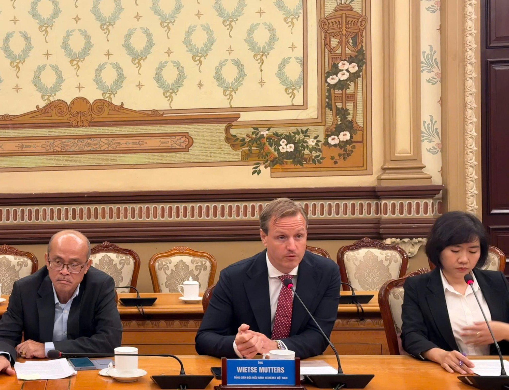 HEINEKEN Việt Nam cam kết tiếp tục song hành cùng TP. Hồ Chí Minh trong kỷ nguyên mới - Ảnh 1.