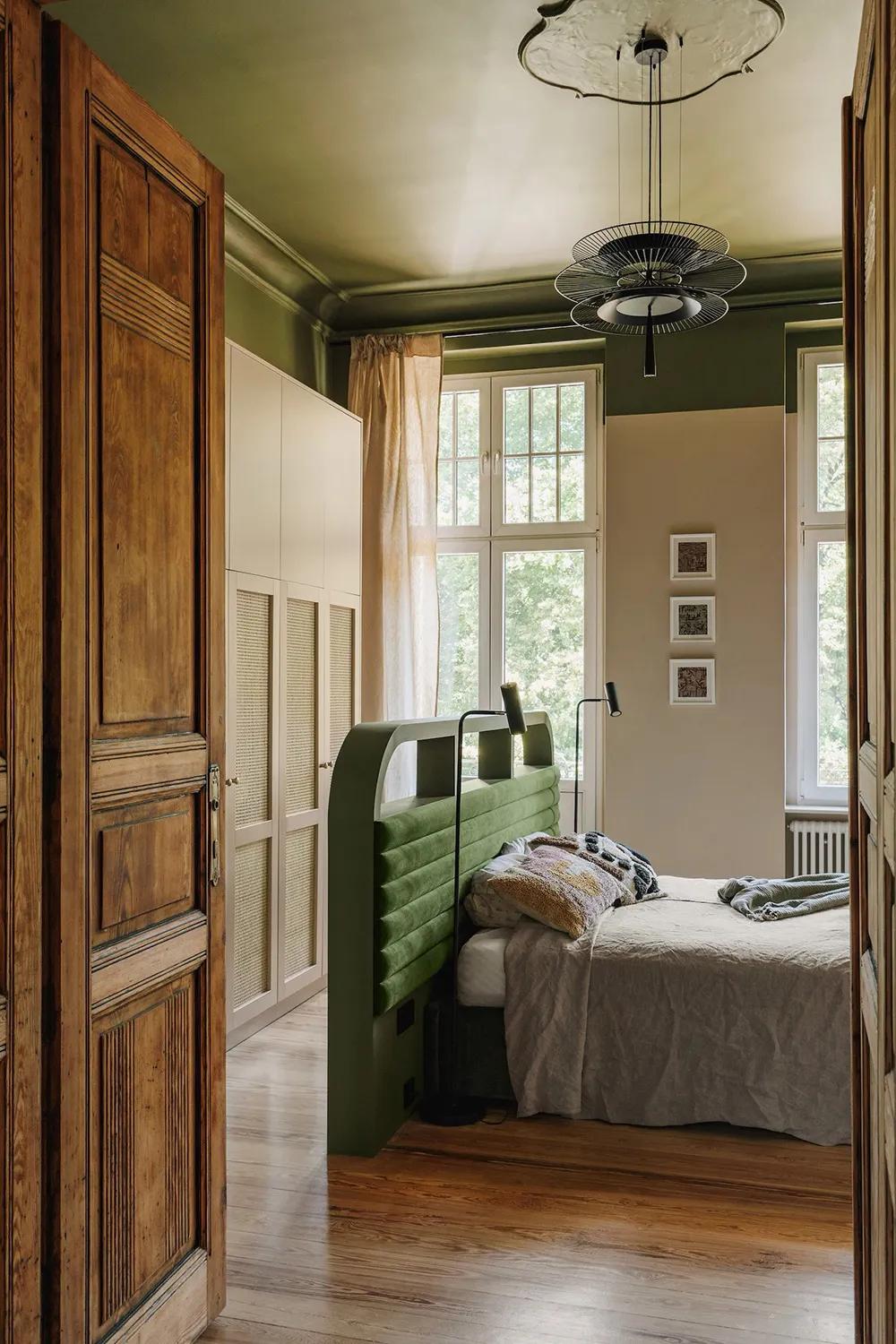 Ngắm căn hộ 97m2 được chấm 9/10 điểm phong thủy của cặp vợ chồng trung niên: Màu sắc, nội thất và năng lượng hài hòa dẫn lối may mắn- Ảnh 6.