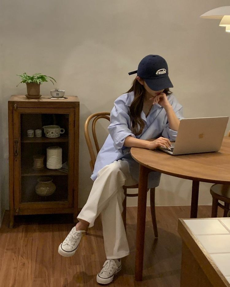 Giao gì làm đó, không nhiệt huyết, không nỗ lực, cũng không nghỉ việc: Chuyện gì xảy ra với dân văn phòng?- Ảnh 2. Giao gì làm đó, không nhiệt huyết, không nỗ lực, cũng không nghỉ việc: Chuyện gì xảy ra với dân văn phòng?- Ảnh 2.