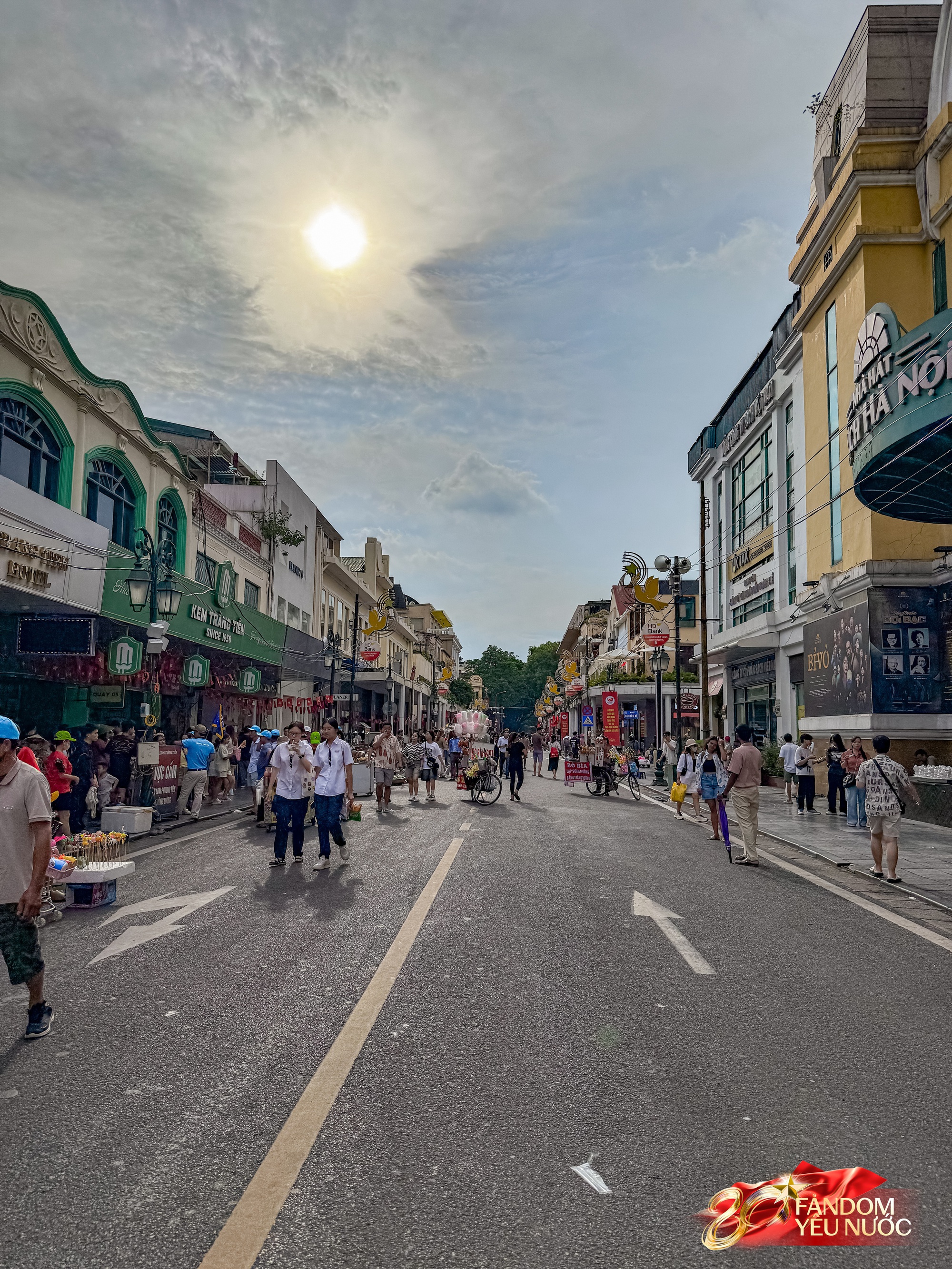 10 "vị trí vàng" để xem diễu binh, diễu hành ngày Quốc khánh 2/9: Nhiều người truyền tai nhau "săn" chỗ từ sớm - Ảnh 13. 10 "vị trí vàng" để xem diễu binh, diễu hành ngày Quốc khánh 2/9: Nhiều người truyền tai nhau "săn" chỗ từ sớm - Ảnh 13.