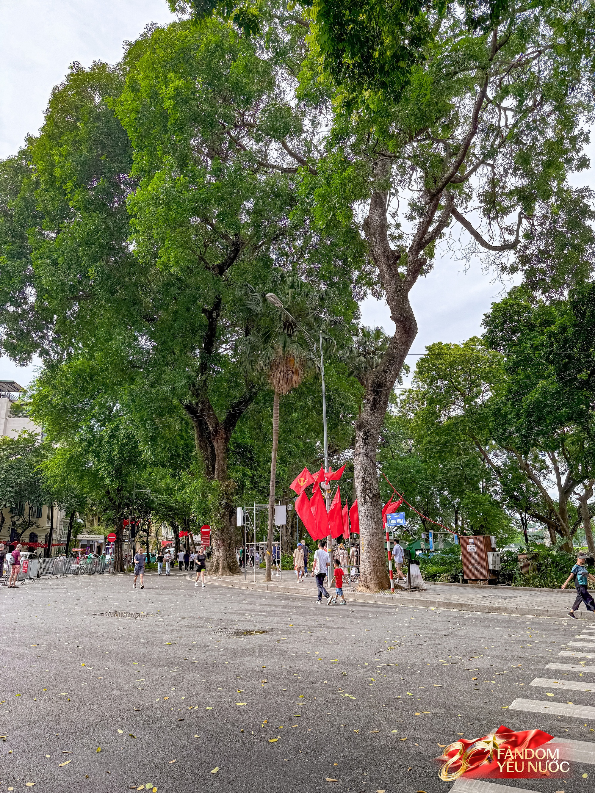 10 "vị trí vàng" để xem diễu binh, diễu hành ngày Quốc khánh 2/9: Nhiều người truyền tai nhau "săn" chỗ từ sớm - Ảnh 14. 10 "vị trí vàng" để xem diễu binh, diễu hành ngày Quốc khánh 2/9: Nhiều người truyền tai nhau "săn" chỗ từ sớm - Ảnh 14.