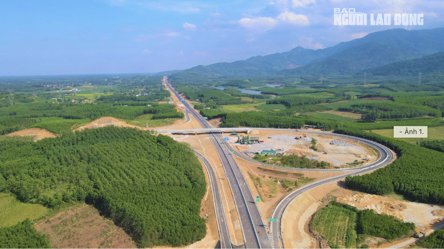 Hôm nay 19-8, thông tuyến cao tốc Bắc - Nam từ Hà Nội đến Đà Nẵng dài khoảng 750 km- Ảnh 1.
