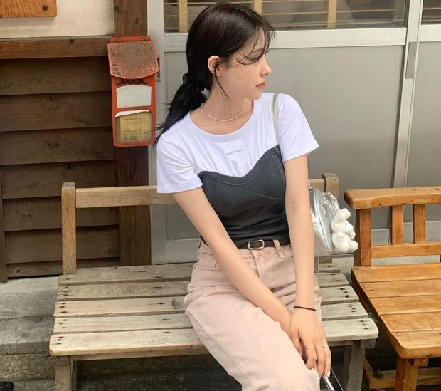 Bức ảnh chiếc ví rách với 2 tờ 5000 đồng phơi bày “mặt tối” hôn nhân- Ảnh 3.