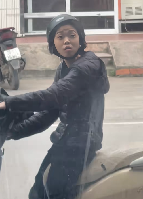 "Chị áo phao đen" khoe bằng bác sĩ Y Khoa, ĐH Y - Dược: Giao diện 1 đằng, trình độ 1 nẻo là đây!- Ảnh 6.