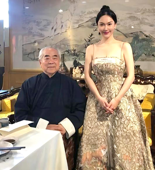 4 cuộc hôn nhân của Phạm Tăng: Từng kết hôn với vợ bạn thân, bóng hồng kém 50 hiện tại nắm giữ nhiều bí mật - Ảnh 5. 4 cuộc hôn nhân của Phạm Tăng: Từng kết hôn với vợ bạn thân, bóng hồng kém 50 hiện tại nắm giữ nhiều bí mật - Ảnh 5.