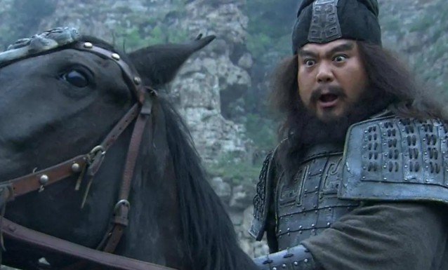 Trong trận chiến sinh tử với Lữ Bố, Triệu Vân trụ được bao lâu: Chỉ Trương Phi là người biết câu trả lời- Ảnh 3.