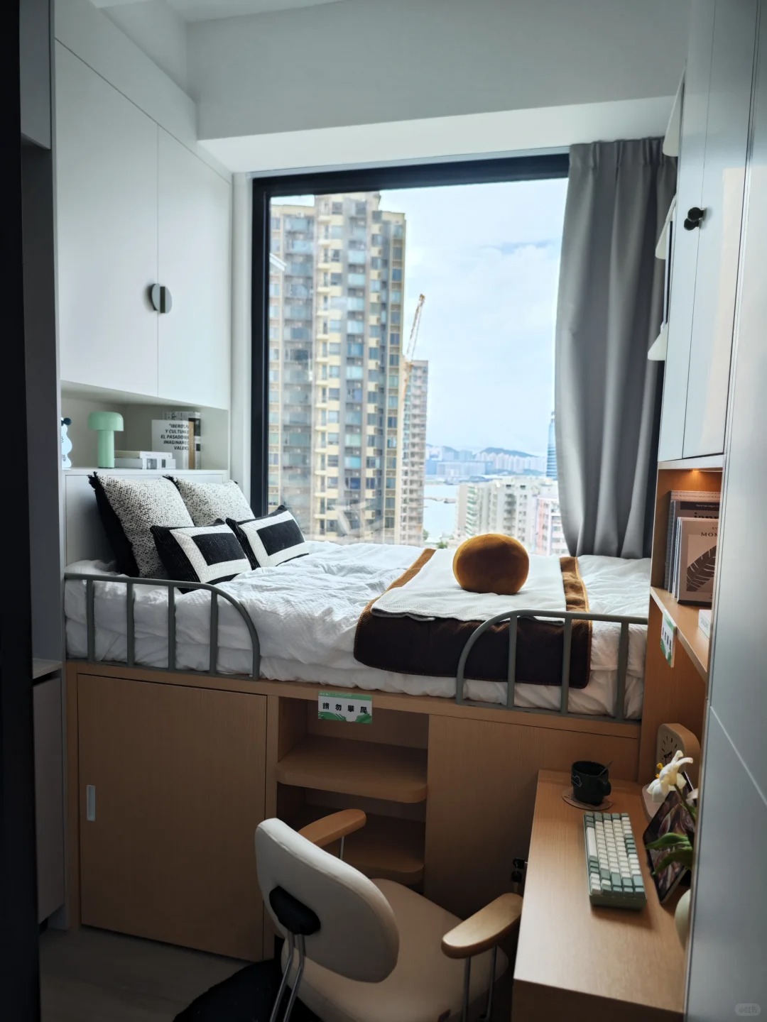 Ngôi nhà 12m² có đủ 2 phòng ngủ, 2 phòng khách và cả ban công – sống nhỏ mà không hề thiếu thốn- Ảnh 2.