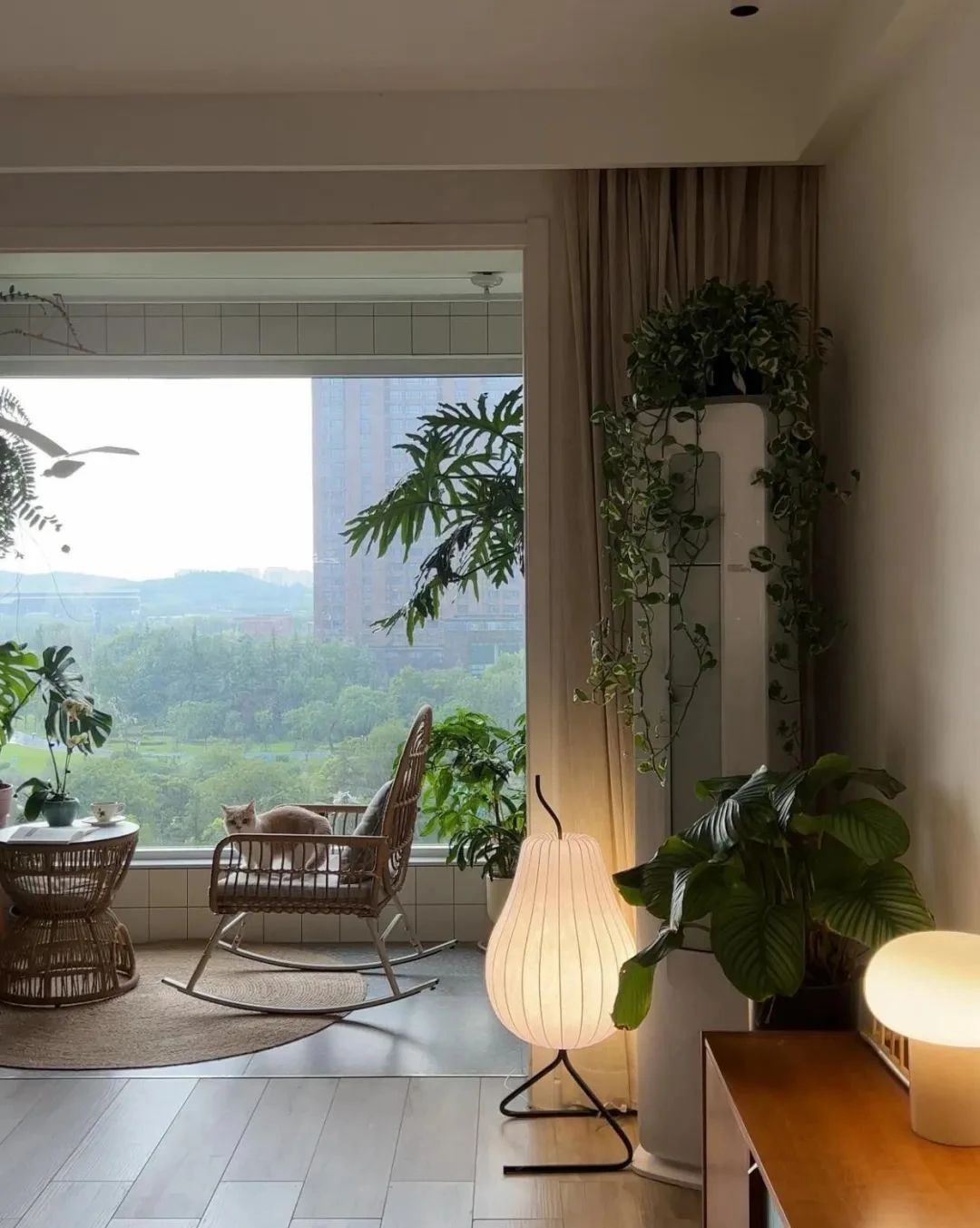 Mẹ Hà Nội chia sẻ: Tôi từng ở tầng 28 suốt 8 năm, đến khi chuyển xuống tầng 6 mới biết cuộc sống thật sự thoải mái là thế nào- Ảnh 4.