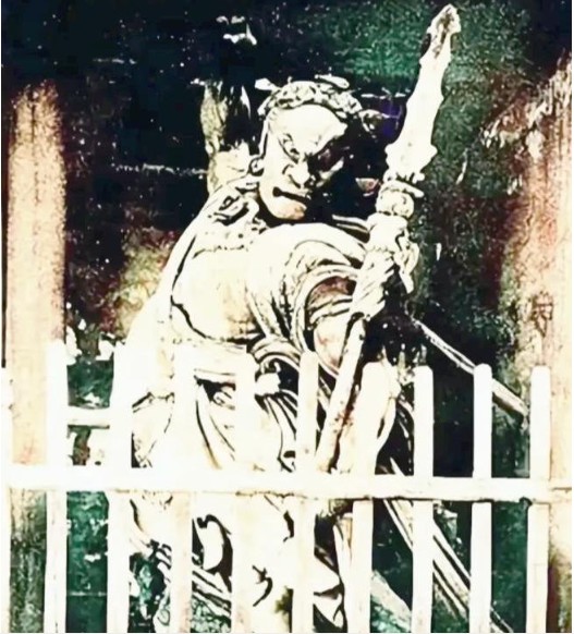 Ảnh hiếm 100 năm trước hé lộ 'hình dáng gốc' của Thiếu Lâm Tự: Sau biến cố bất ngờ đã hồi sinh từ tro tàn- Ảnh 11.