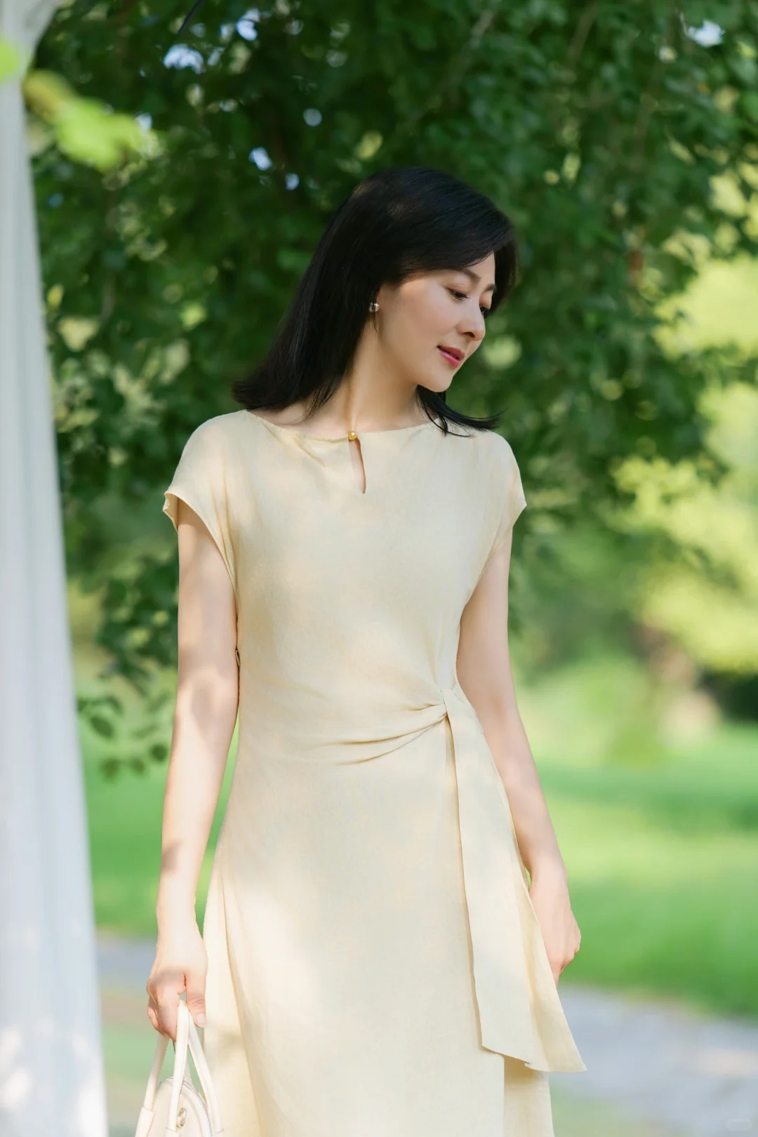 Nếu chỉ dựa vào lương tháng, bạn sẽ tự khóa chặt tương lai của mình- Ảnh 1. Nếu chỉ dựa vào lương tháng, bạn sẽ tự khóa chặt tương lai của mình- Ảnh 1.