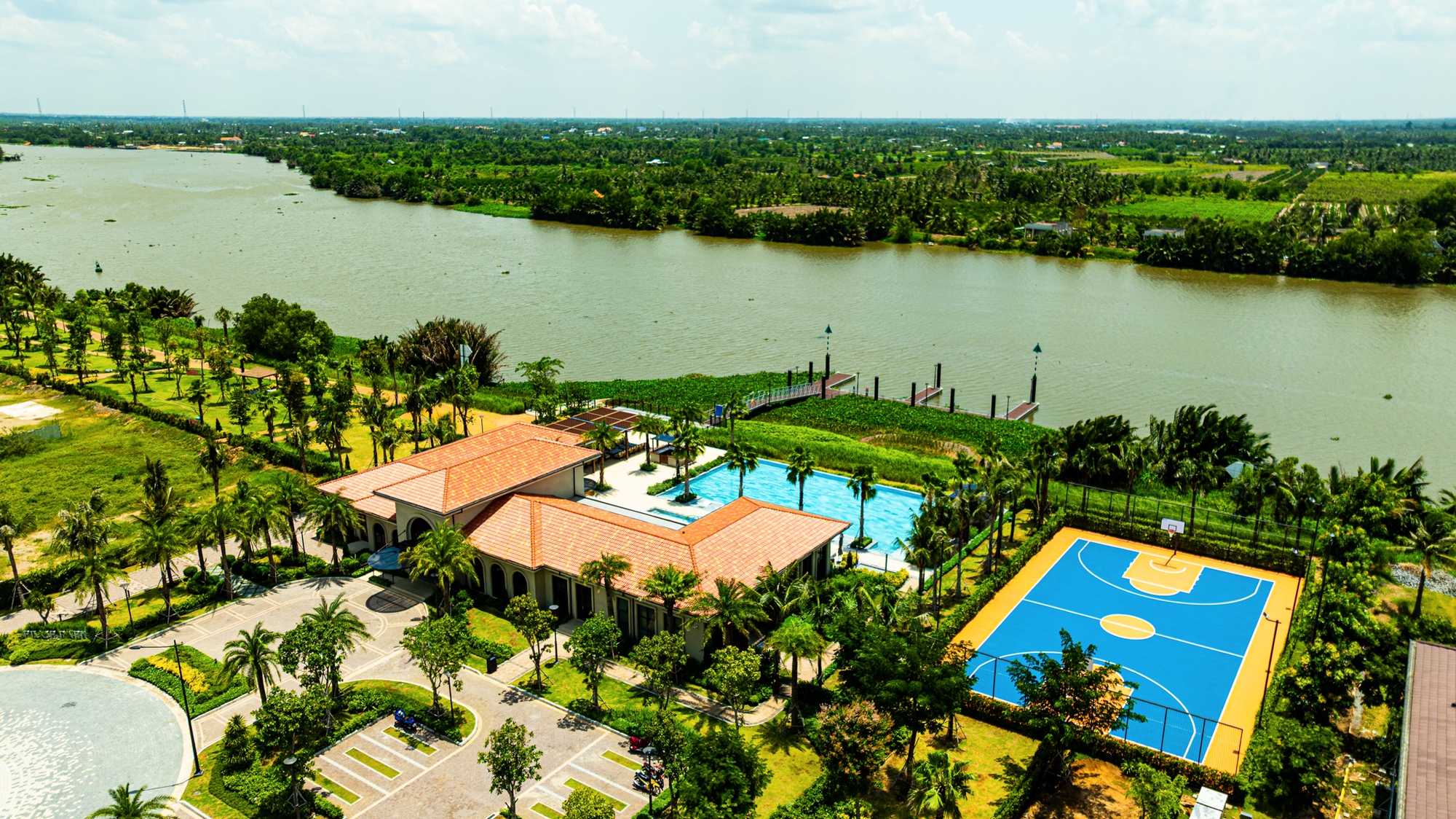 Toàn cảnh đại đô thị lớn nhất của Nam Long: 3 mặt giáp sông, tiện ích đầy đủ nhưng vắng người ở- Ảnh 9.