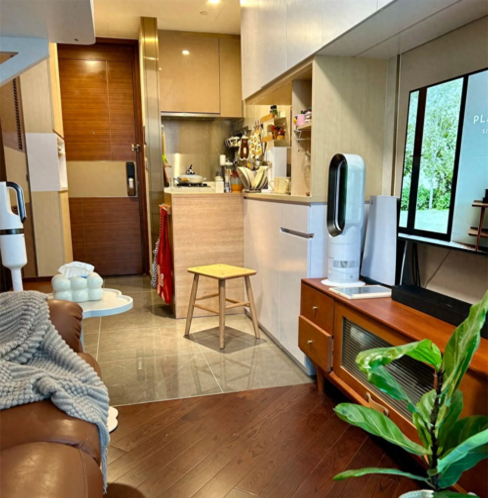 Cô gái 32 tuổi làm việc chăm chỉ, dành dụm mua căn hộ 19m² giá hơn 14 tỷ đồng: Nhỏ nhưng tối ưu từng centimet- Ảnh 1.