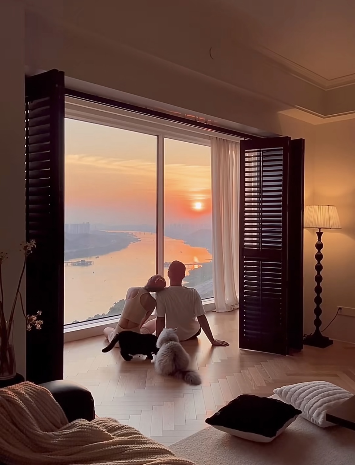 Đàn ông nhà tôi 3 đời giữ 1 báu vật Đàn ông nhà tôi 3 đời giữ 1 báu vật