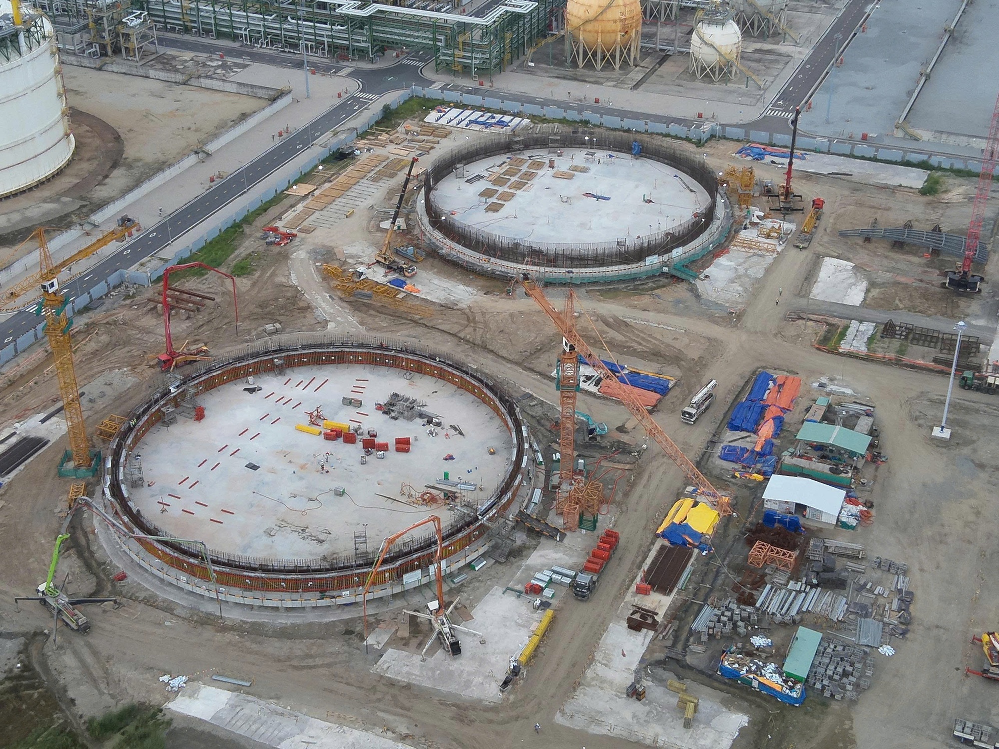 Tổ hợp hóa dầu Long Sơn tái khởi động Sau 10 tháng tạm ngưng hoạt động - Ảnh 2.