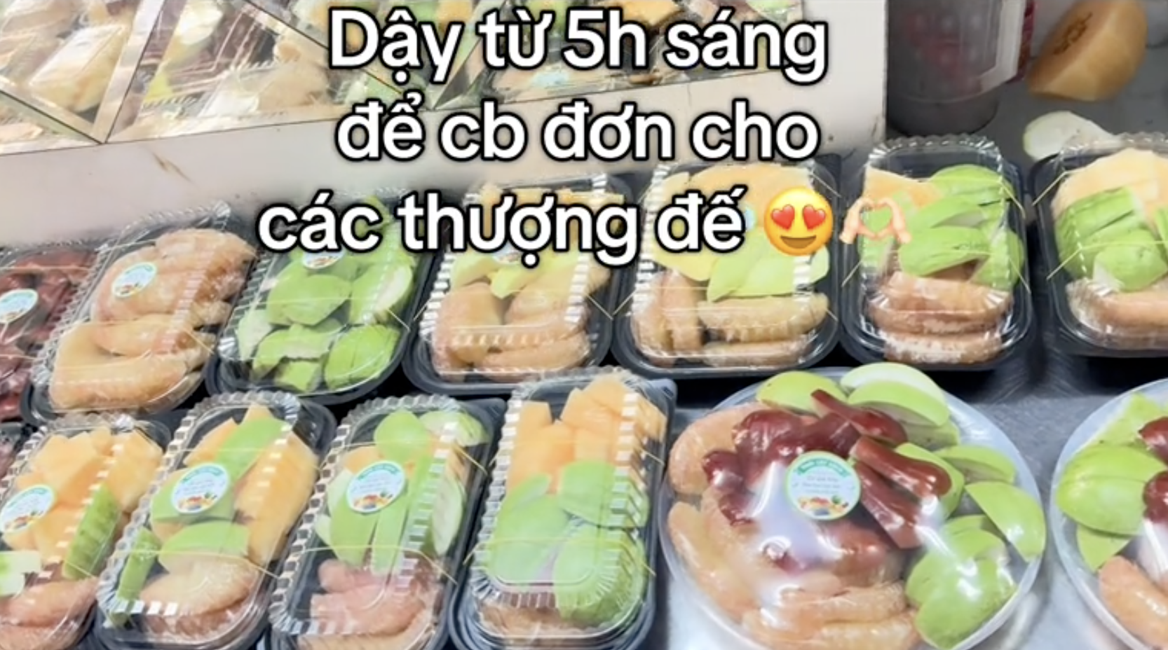 Kiếm 3 triệu/ ngày từ bán hoa quả cắt sẵn: Không cần bằng cấp, làm việc tại nhà, giờ giấc tự do... có thật không vậy?- Ảnh 3. Kiếm 3 triệu/ ngày từ bán hoa quả cắt sẵn: Không cần bằng cấp, làm việc tại nhà, giờ giấc tự do... có thật không vậy?- Ảnh 3.