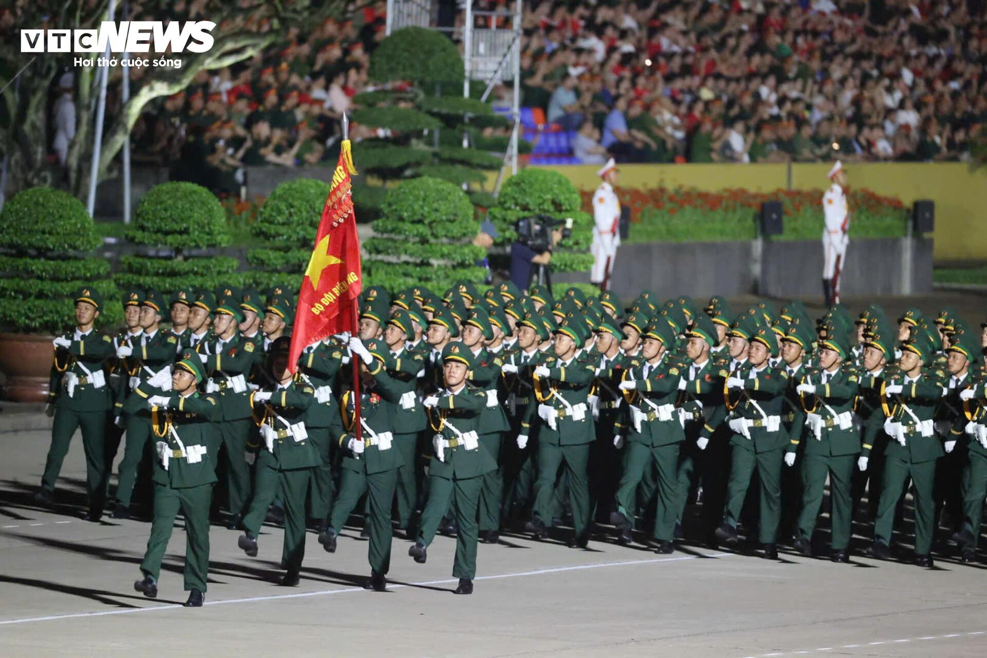 Toàn cảnh buổi tổng hợp luyện A80 lần đầu tiên tại Quảng trường Ba Đình- Ảnh 8.