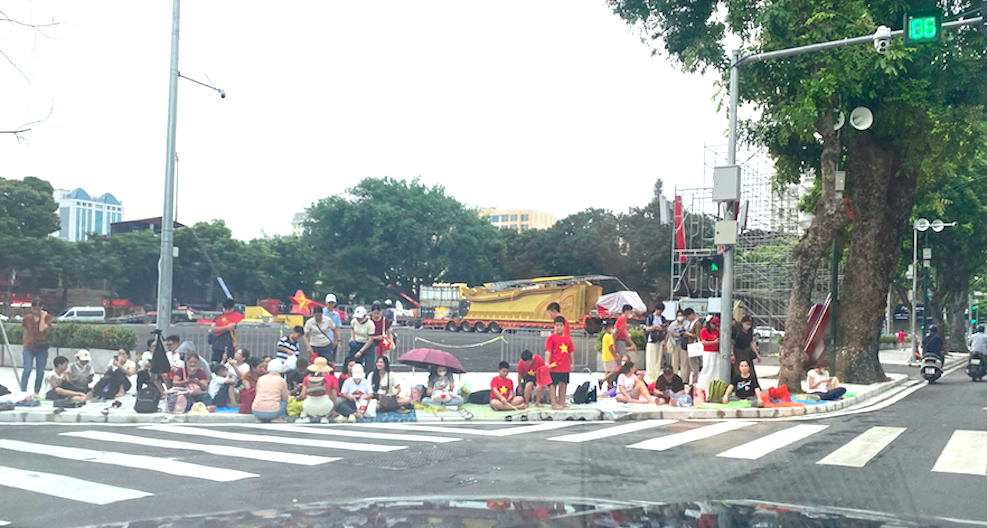 Hà Nội trời mát, có thể mưa rào vào tối ngày hợp luyện diễu binh - Ảnh 1.