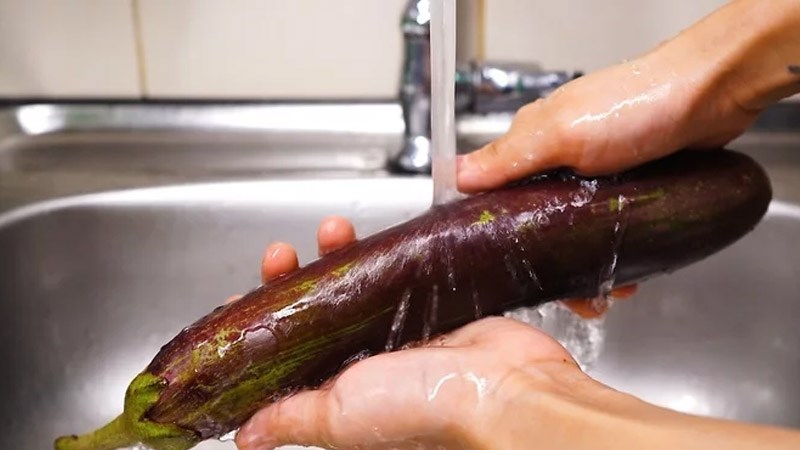 Dùng 2 nguyên liệu có tác dụng giảm cân, thải độc này làm món ăn cực đưa vị mà chỉ "nháy mắt" là xong - Ảnh 1. Dùng 2 nguyên liệu có tác dụng giảm cân, thải độc này làm món ăn cực đưa vị mà chỉ "nháy mắt" là xong - Ảnh 1.