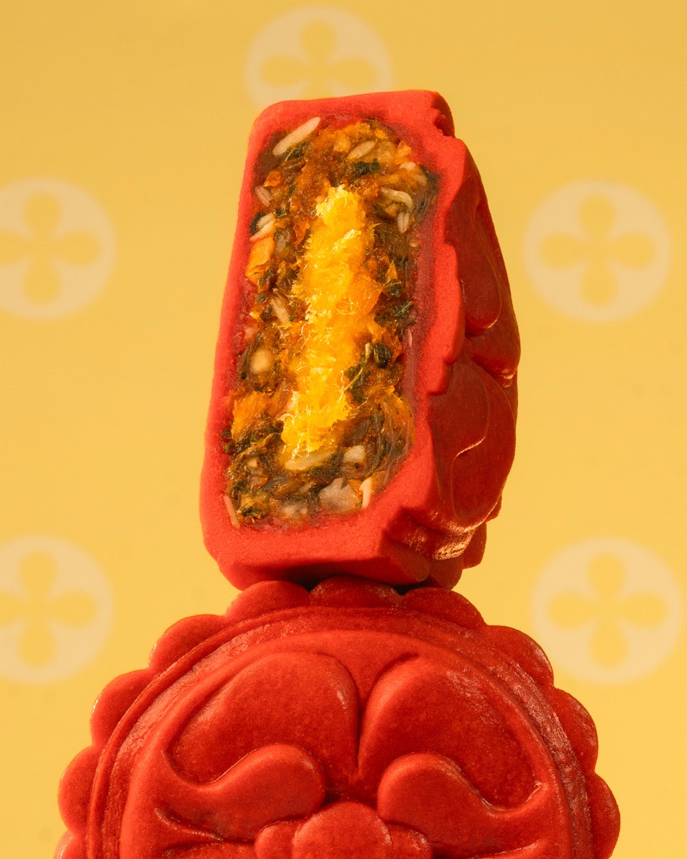 Một thương hiệu đưa vị bánh tráng trộn vào bánh trung thu: Chiến lược ‘bán ký ức’ trên thị trường nghìn tỷ - Ảnh 2.