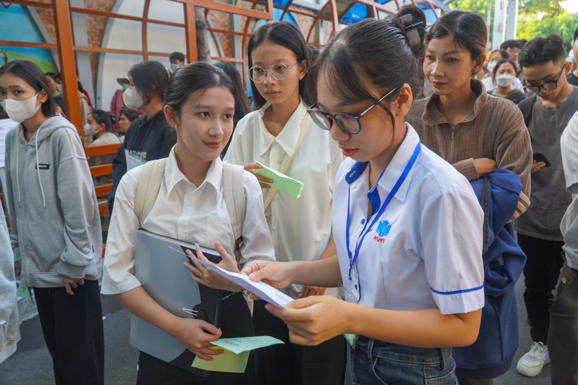 Thời gian công bố điểm chuẩn các Trường ĐH ở TP HCM năm 2025 - Ảnh 1. Thời gian công bố điểm chuẩn các Trường ĐH ở TP HCM năm 2025 - Ảnh 1.