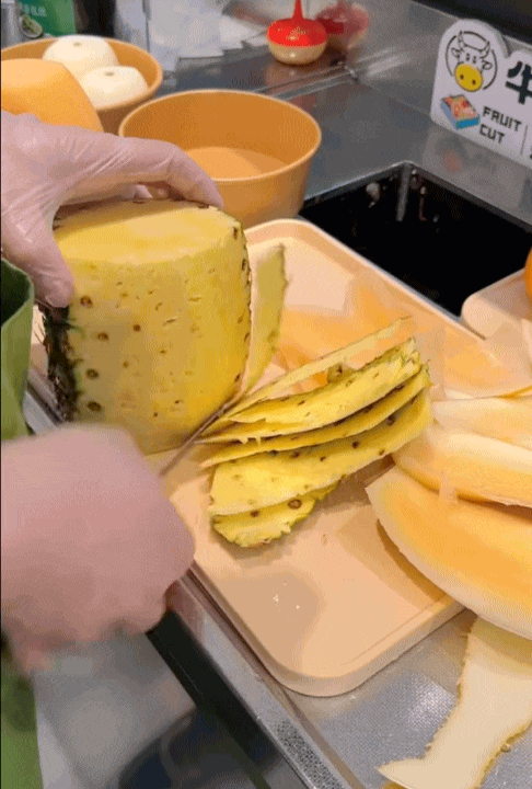 Kinh doanh hoa quả cắt sẵn: Dậy từ 4h sáng để đi mua hoa quả, có người còn đầu tư 20-40 triệu để khởi nghiệp- Ảnh 8.